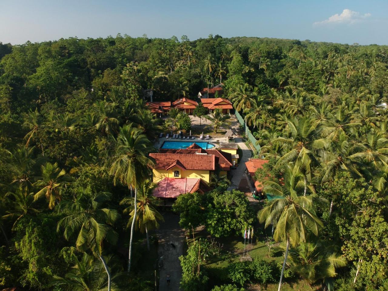 Resort Like No Other Uggalboda Екстериор снимка